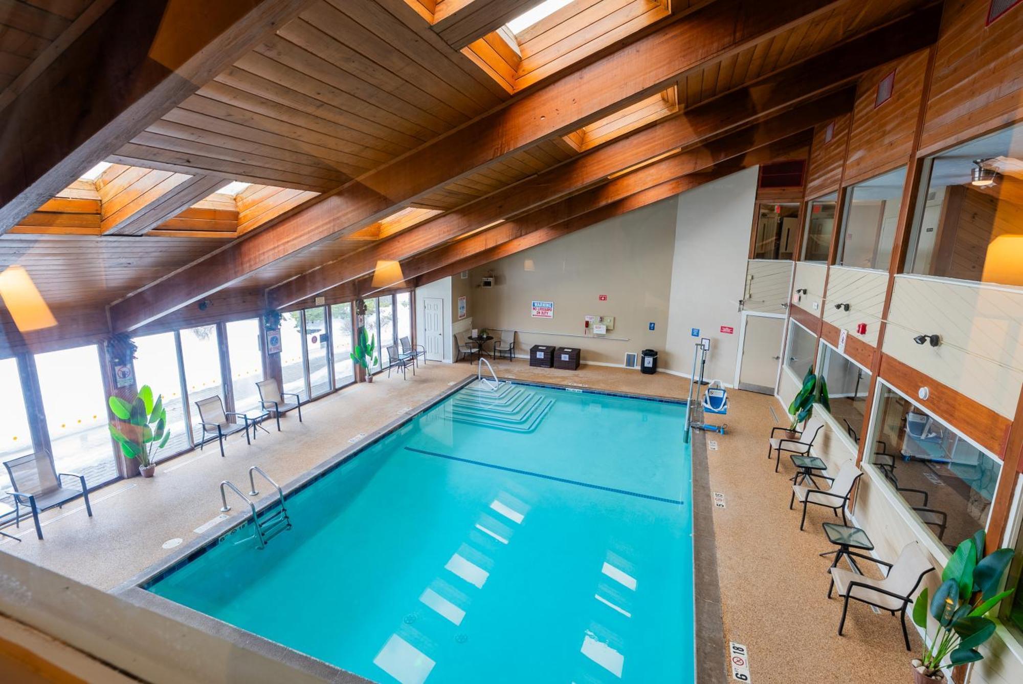 Fireside Inn & Suites Gilford Esterno foto